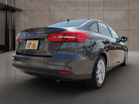 Used 2016 Ford Focus SE FWD image 14