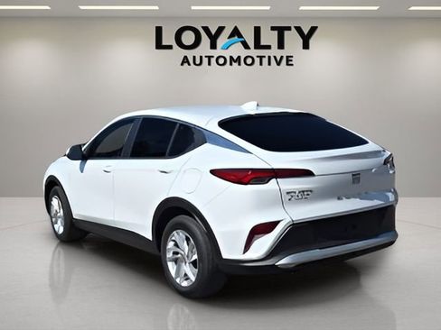 Used 2025 Buick Envista Preferred w/ Convenience I Package image 3