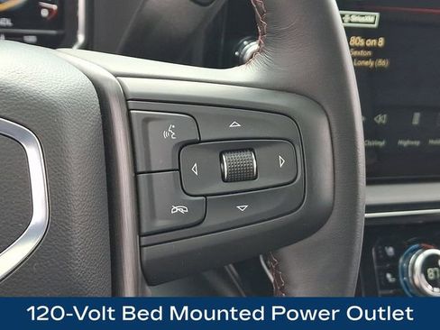 Used 2025 GMC Sierra 2500 AT4X image 8