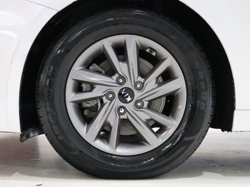 Used 2020 Kia Optima LX FWD image 11