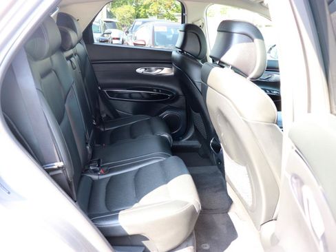 Used 2025 Genesis GV70 2.5T AWD/4WD image 13