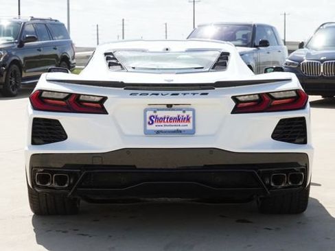 Used 2024 Chevrolet Corvette Stingray Coupe image 8