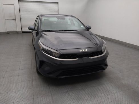 Used 2022 Kia Forte LXS w/ LXS Technology Package FWD image 14