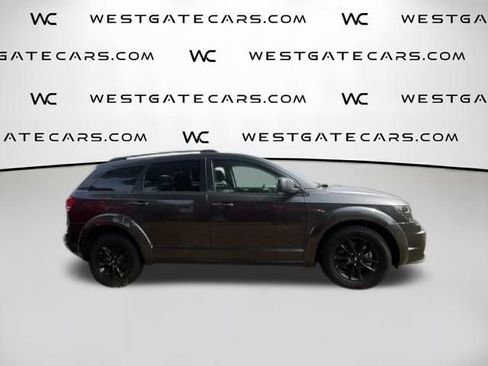 Used 2020 Dodge Journey SE w/ SE Popular Equipment Group FWD image 7
