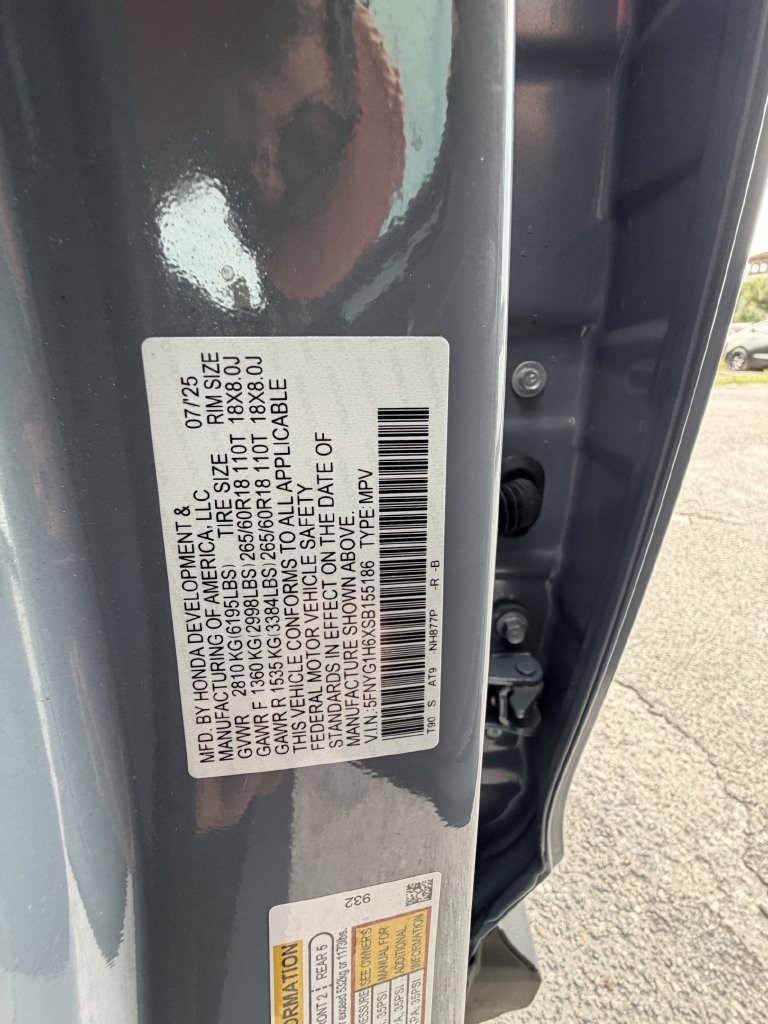 Certified 2025 Honda Pilot TrailSport image 32