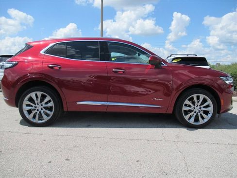 Used 2023 Buick Envision Avenir FWD image 2