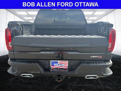 Used 2024 GMC Sierra 1500 AT4 w/ Technology Package AWD/4WD image 14