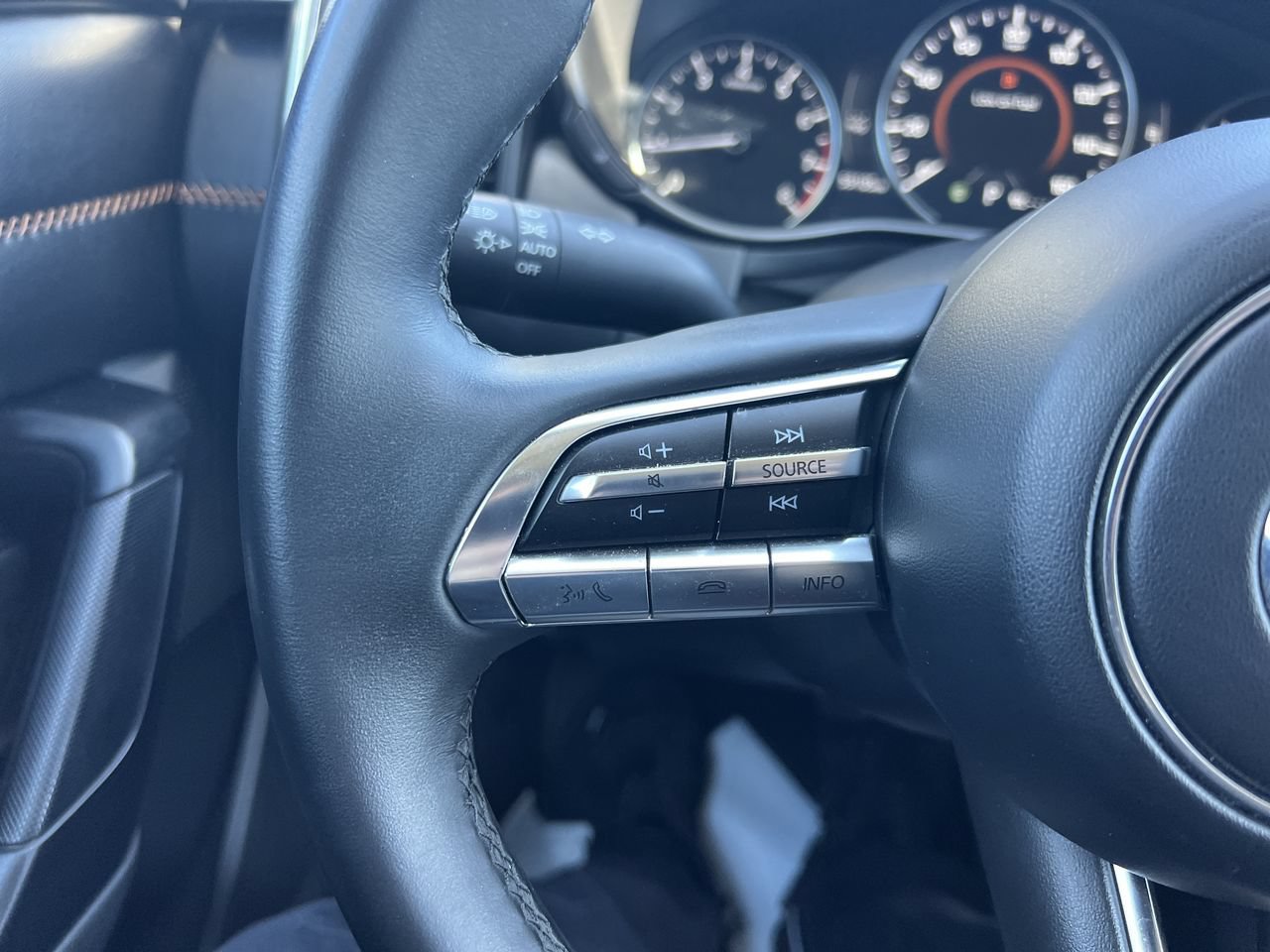 Used 2025 MAZDA CX-50 AWD 2.5 S w/ Weather Package image 19