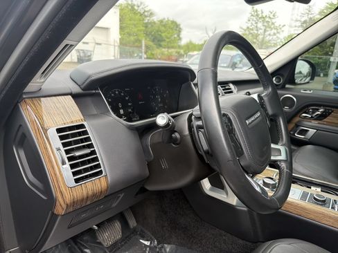 Used 2019 Land Rover Range Rover Supercharged AWD/4WD image 21