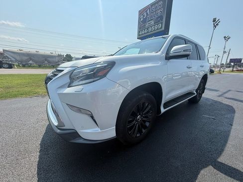 Used 2023 Lexus GX 460 Premium w/ Accessory Package AWD/4WD image 7