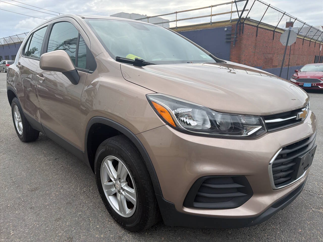 Used 2018 Chevrolet Trax LS AWD/4WD image 8