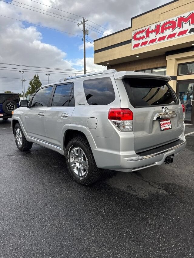 Used 2012 Toyota 4Runner Limited AWD/4WD image 7