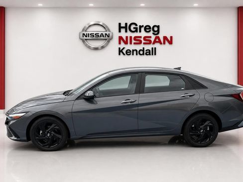 Used 2026 Hyundai Elantra Sport FWD image 7