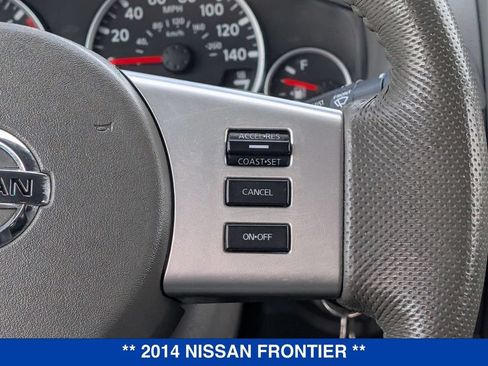 Used 2014 Nissan Frontier SL w/ SL Moonroof Package AWD/4WD image 21