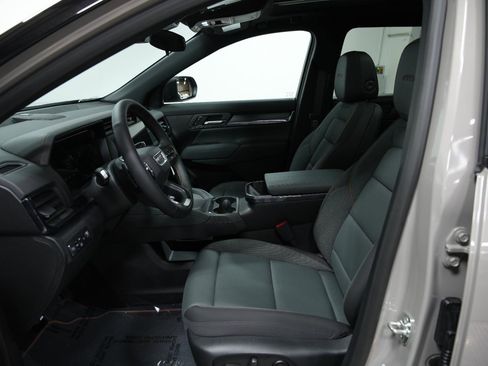 New 2026 GMC Terrain AT4 w/ Convenience Package III image 25