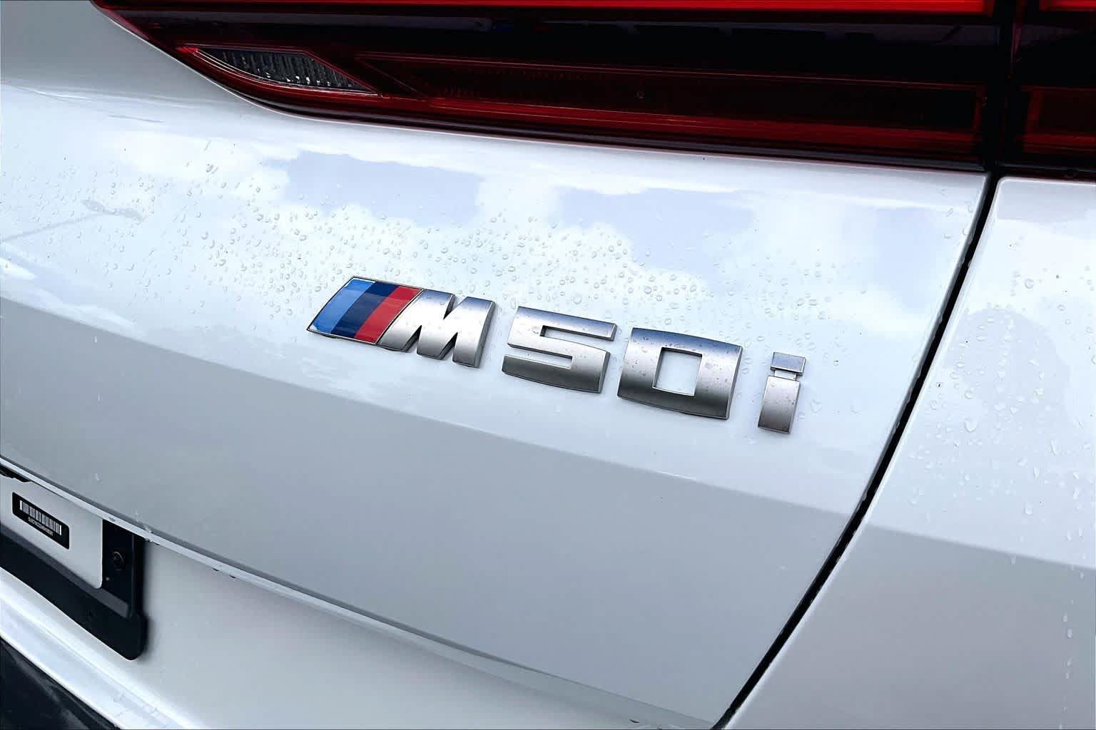 Used 2021 BMW X6 M50i w/ Executive Package AWD/4WD image 10