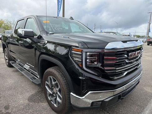 Used 2024 GMC Sierra 1500 SLT w/ SLT Premium Plus Package image 9