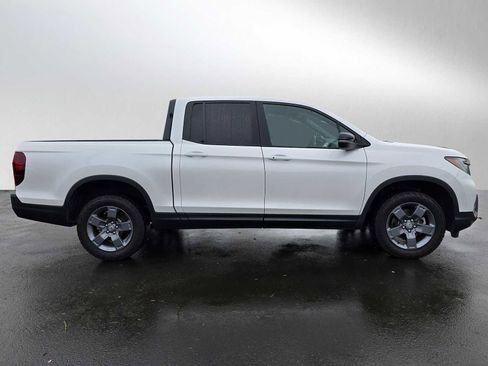 Certified 2024 Honda Ridgeline TrailSport image 2