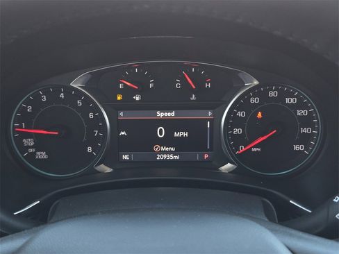 Used 2022 Chevrolet Equinox Premier image 11