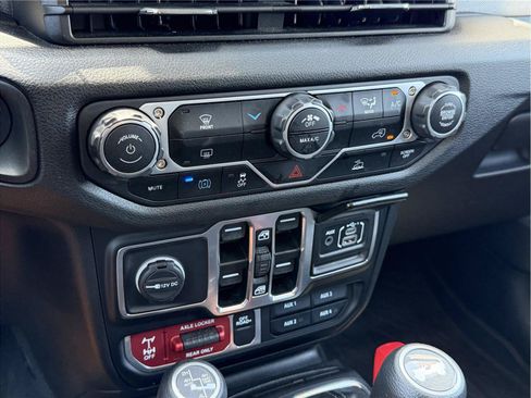 Used 2025 Jeep Wrangler Unlimited Sport S 4xe AWD/4WD image 23