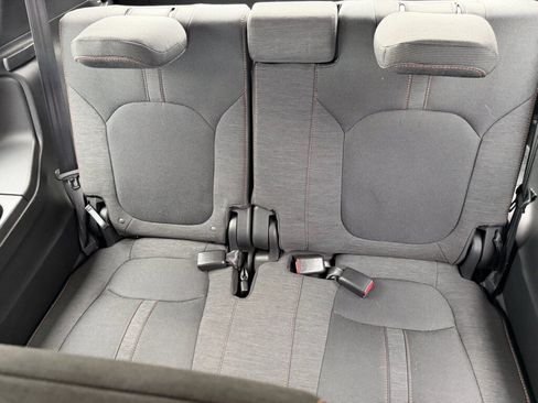 Used 2024 Honda Pilot Sport image 10