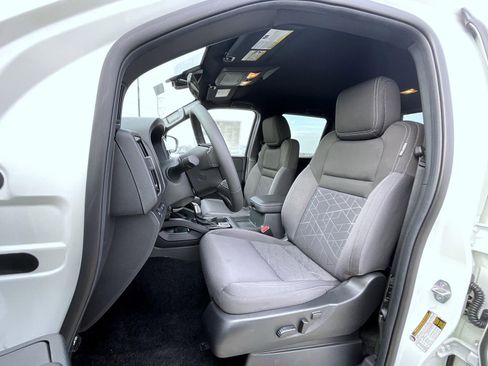 New 2026 Nissan Frontier SV w/ SV Convenience Package AWD/4WD image 10