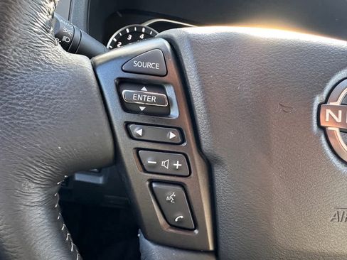 Used 2023 Nissan Frontier SV w/ SV Convenience Package image 19