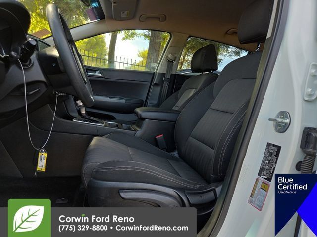 Used 2022 Kia Sportage LX AWD/4WD image 10