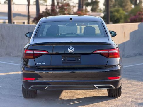 Used 2019 Volkswagen Jetta R-Line FWD image 18