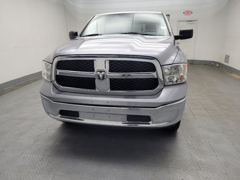 Used 2019 RAM 1500 Classic SLT RWD image 15