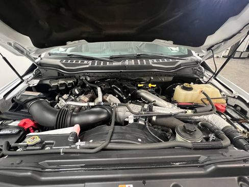 Used 2017 Ford F250 XL w/ Power Equipment Group image 23