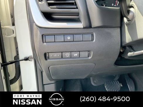 Used 2023 Nissan Rogue SV w/ SV Premium B Package AWD/4WD image 20