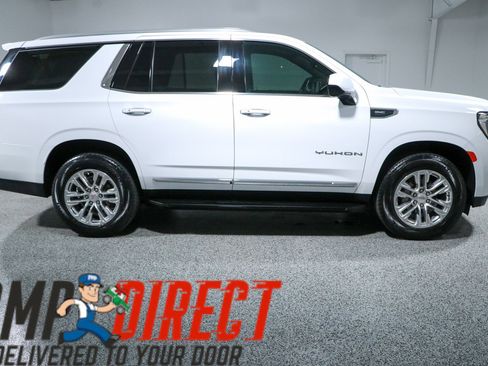 Used 2023 GMC Yukon SLT AWD/4WD image 6