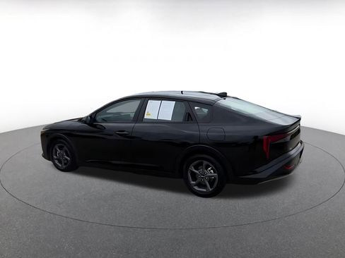 Used 2025 Kia K4 LXS image 14