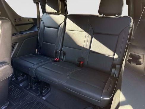 Used 2022 GMC Yukon SLT w/ SLT Premium Package AWD/4WD image 21