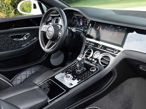 Used 2021 Bentley Continental GT V8 AWD/4WD image 61