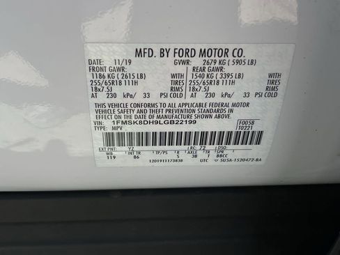 Used 2020 Ford Explorer XLT image 32