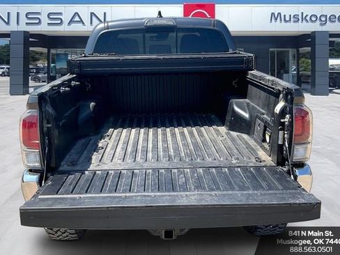 Used 2023 Toyota Tacoma TRD Off-Road AWD/4WD image 7