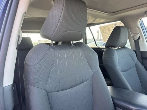 Used 2023 Toyota RAV4 XLE w/ Convenience Package FWD image 24