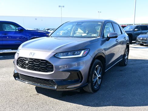 Used 2023 Honda HR-V EX-L image 4