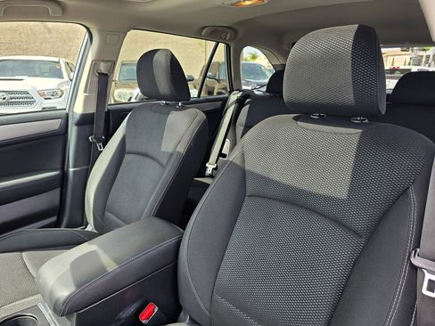 Used 2018 Subaru Outback 2.5i Premium AWD/4WD image 19