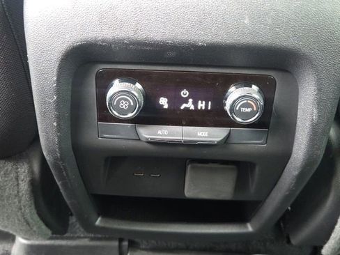 Used 2024 Chevrolet Traverse LT w/ LPO, Floor Liner Package FWD image 19