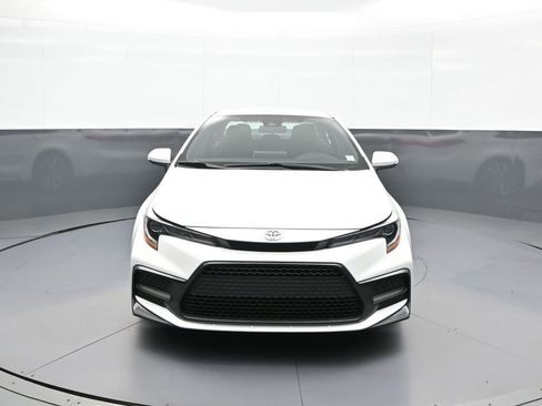 Certified 2020 Toyota Corolla SE image 2