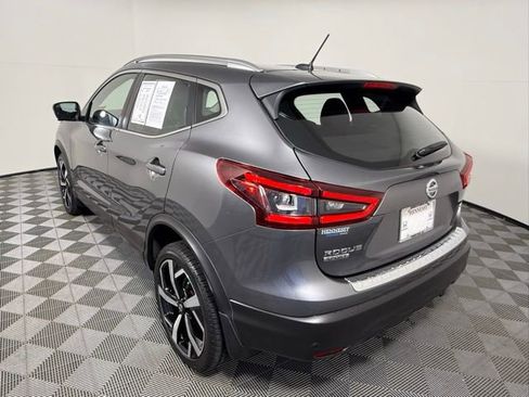 Used 2020 Nissan Rogue Sport SL w/ Premium Package image 4