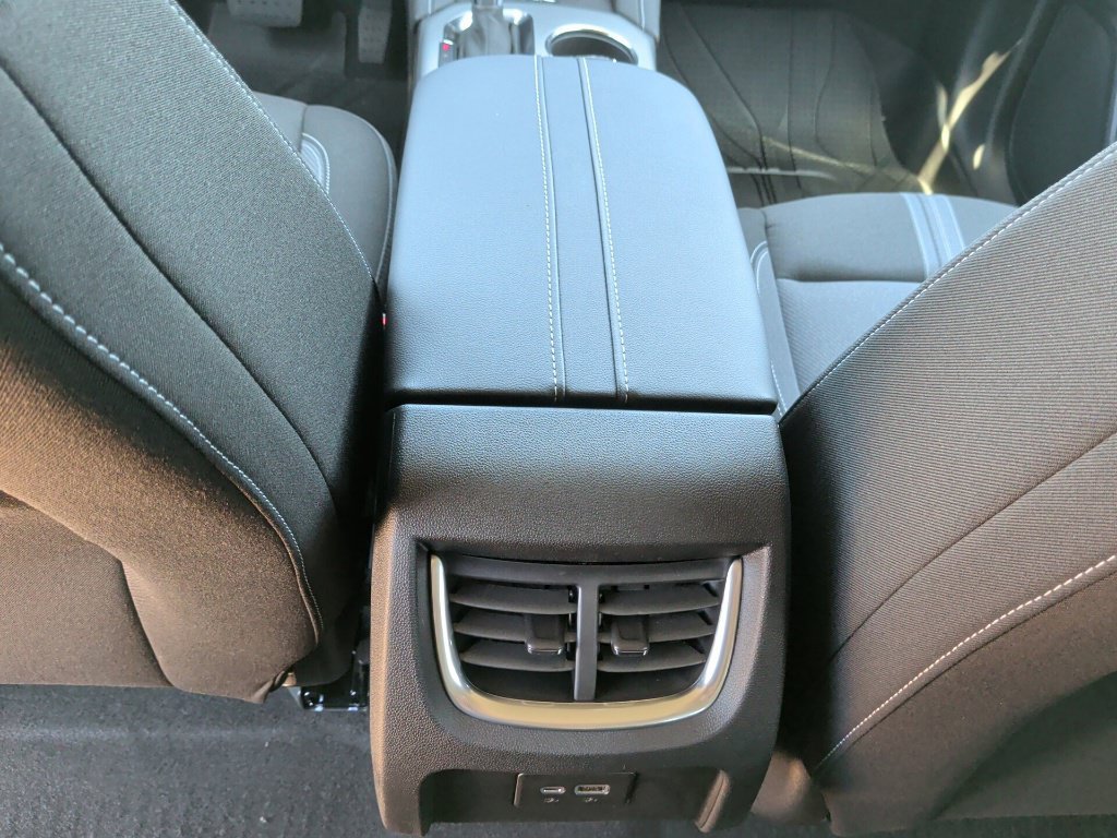 New 2026 Chevrolet Blazer LT w/ Convenience Package FWD image 33