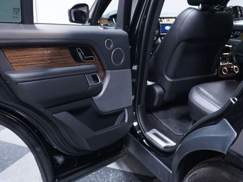 Used 2019 Land Rover Range Rover Supercharged image 35