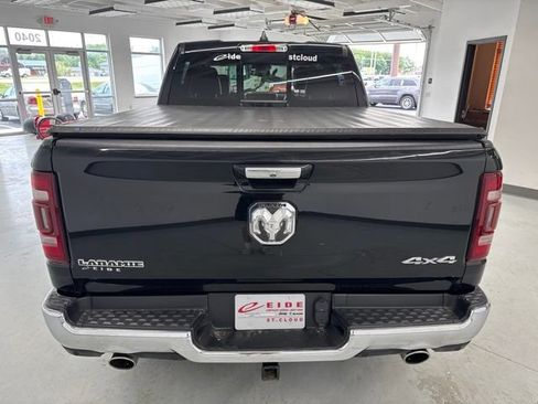 Used 2019 RAM 1500 Laramie AWD/4WD image 12