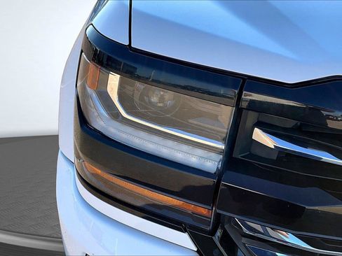 Used 2017 Chevrolet Silverado 1500 LT w/ Redline Edition AWD/4WD image 31