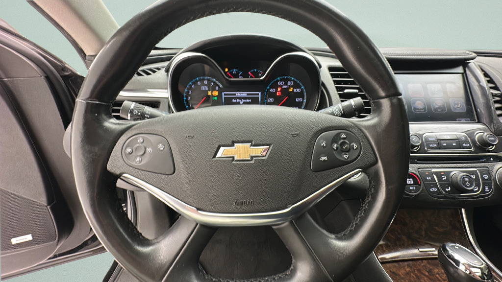 Used 2015 Chevrolet Impala LT FWD image 15