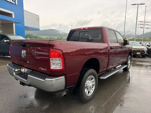 Used 2024 RAM 3500 Tradesman w/ Chrome Appearance Group AWD/4WD image 4